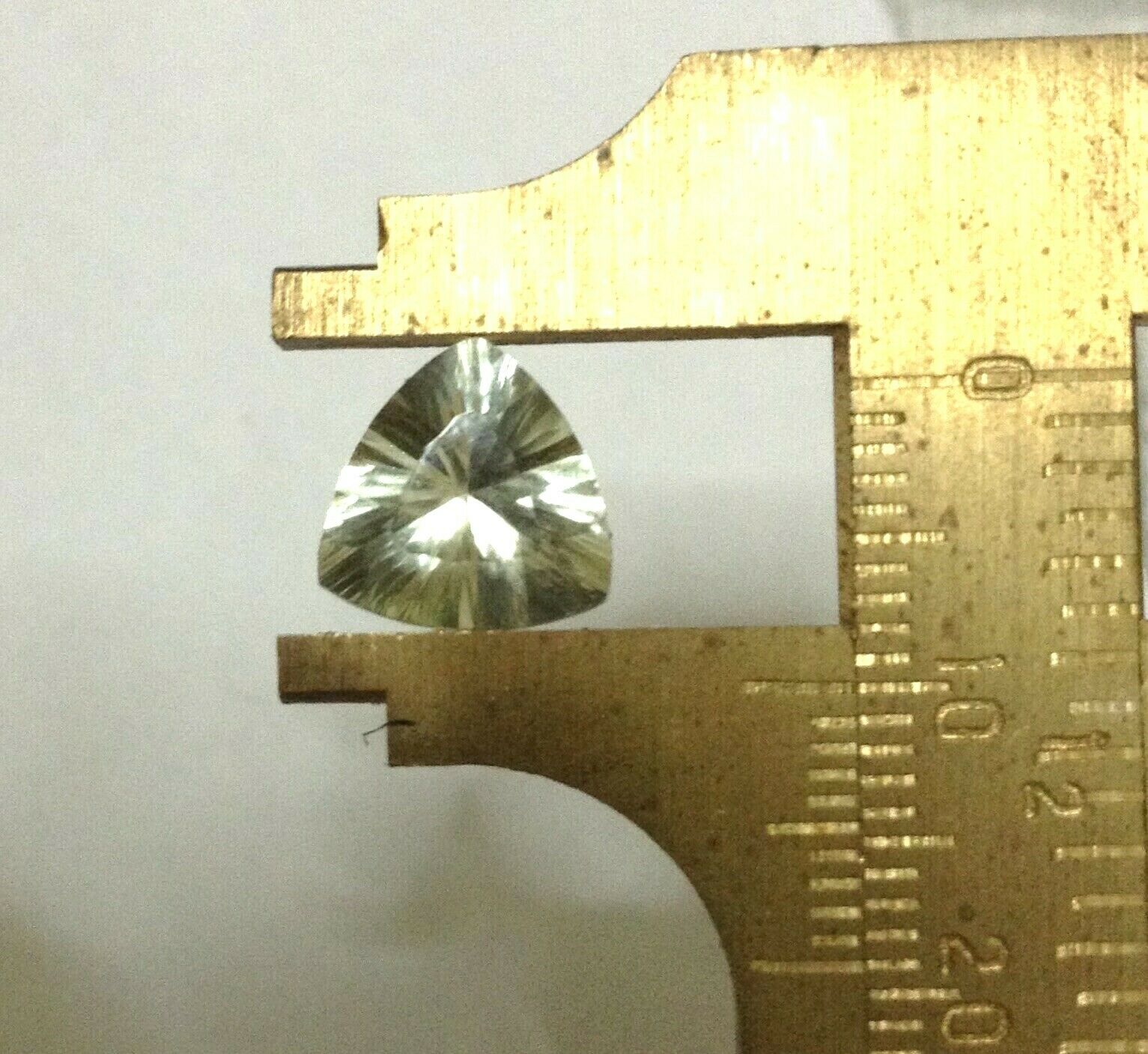 Light Celery Green Prasiolite,Trillion Quantum Cut, Loose Gemstone 10mm,2.60cts