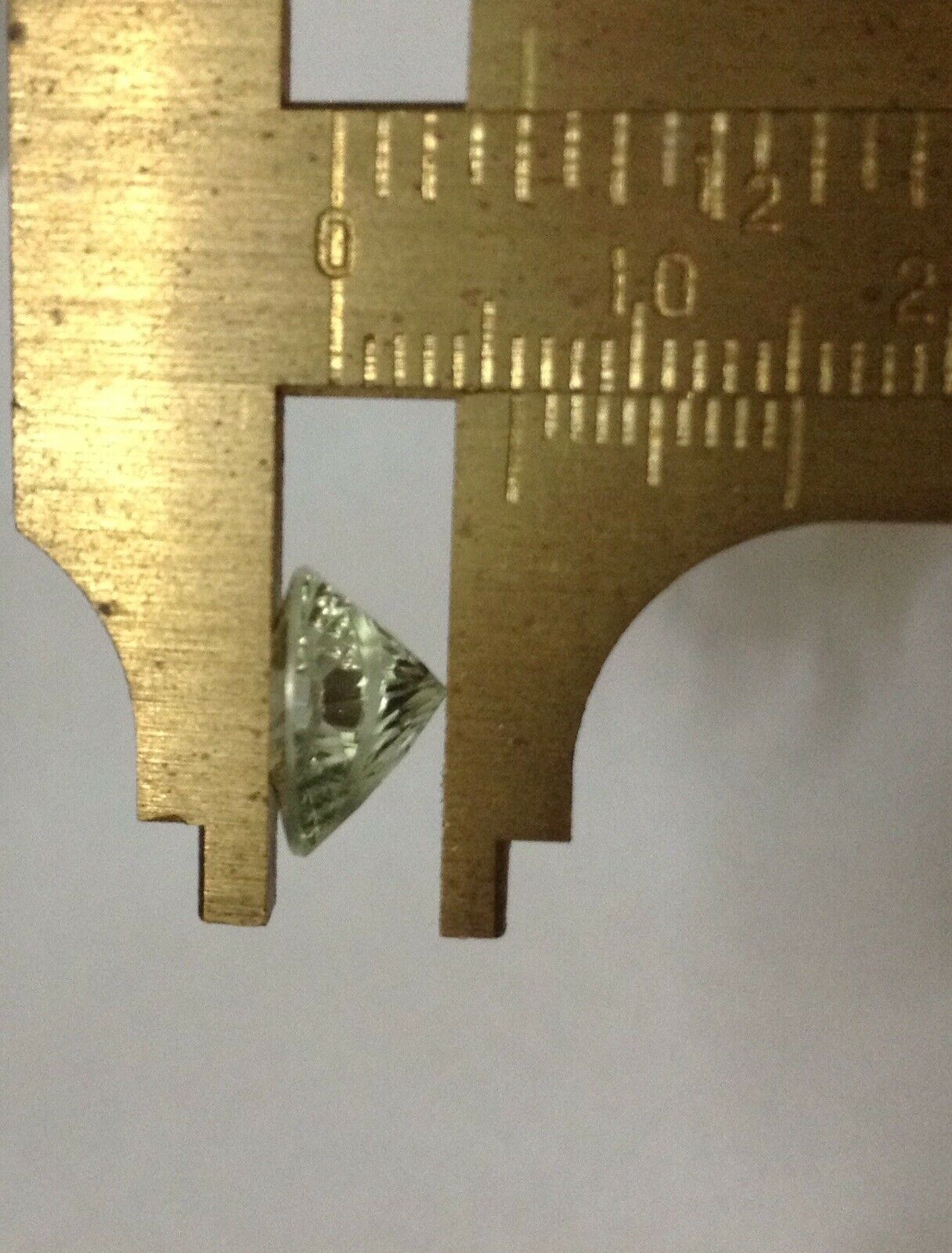 Light Celery Green Prasiolite,Trillion Quantum Cut, Loose Gemstone 10mm,2.60cts